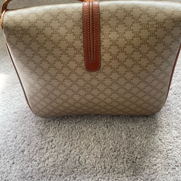 Vintage Celine White macadam print crossbody bag - Picture 8 of 15